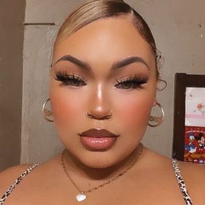 Meet your Posher, Maryssa